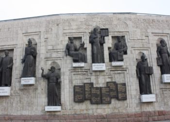 Ишколоти адабиёти имрӯзи Тоҷикистон